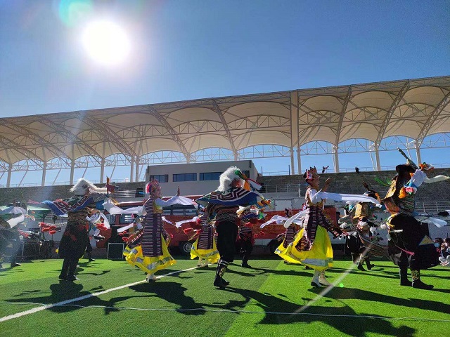 曲水县民间艺术团到我校文艺巡演简报