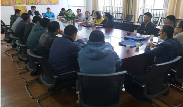 拉萨师专各专业与全区小学校长培训班学员座谈人才培养