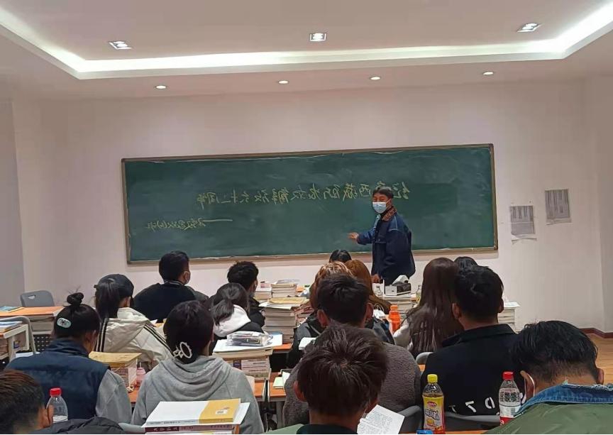 纪念西藏百万农奴解放62周年----公教部主题班会