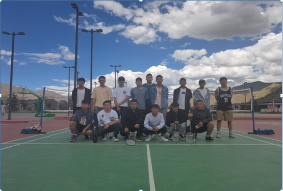 师专首届羽毛球赛