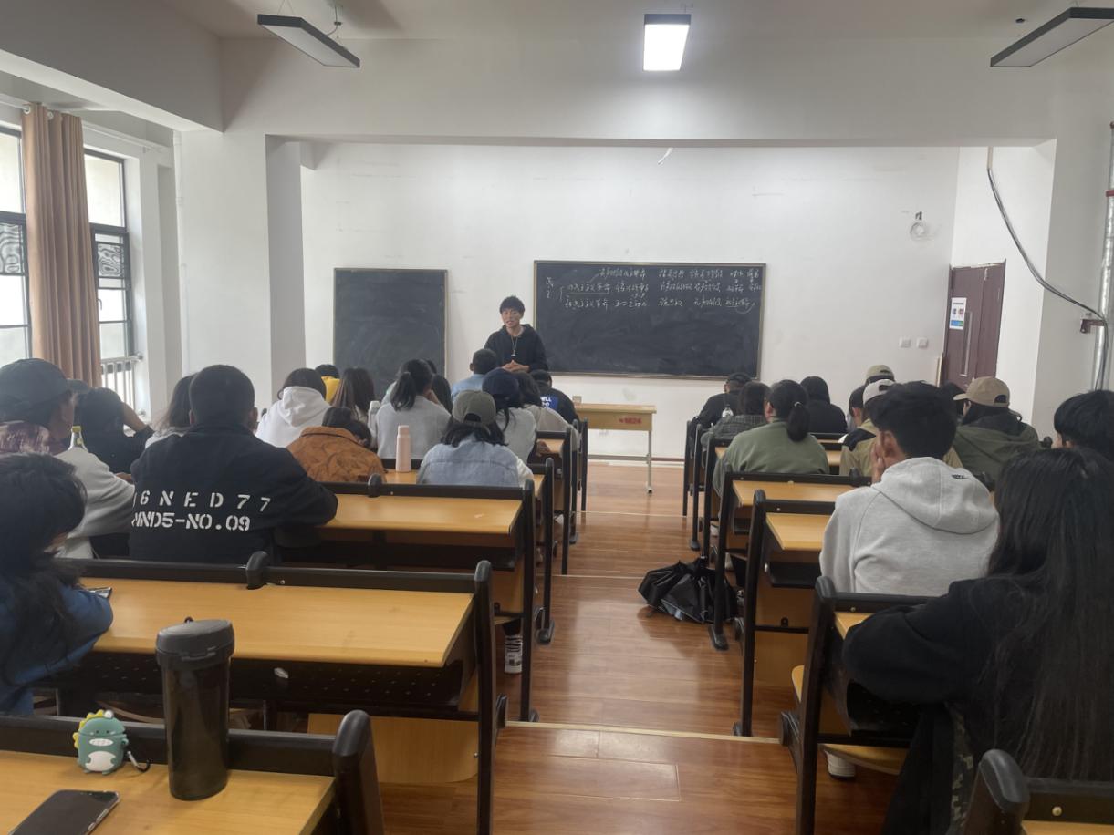 公共教学部召开学生志愿者动员会