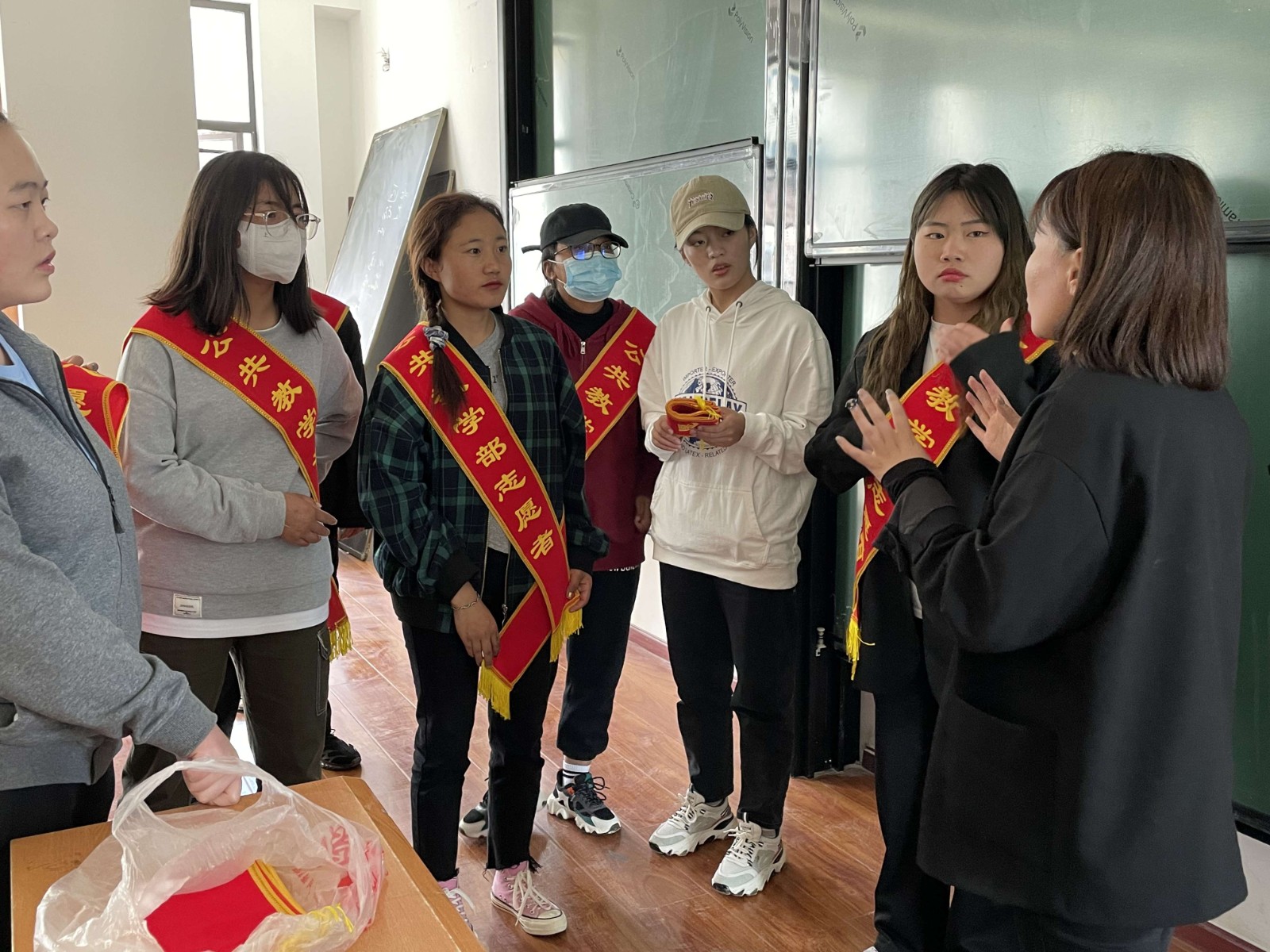 公共教学部开展迎新志愿者培