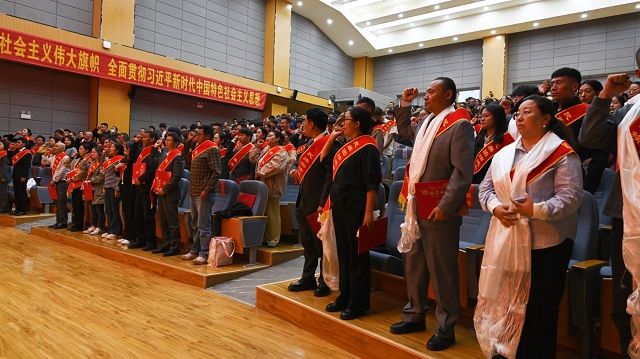 1726019872454178.jpg 2f7bc68099badaf514c2fd843a8fb01.jpg