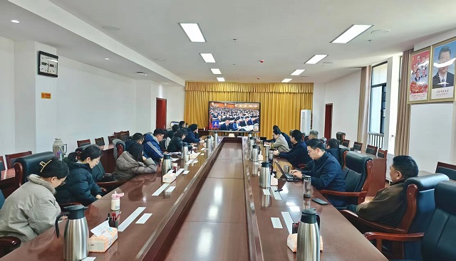 拉萨师范学院组织观看第十四届全国人