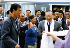 李岚清同志到我校视察